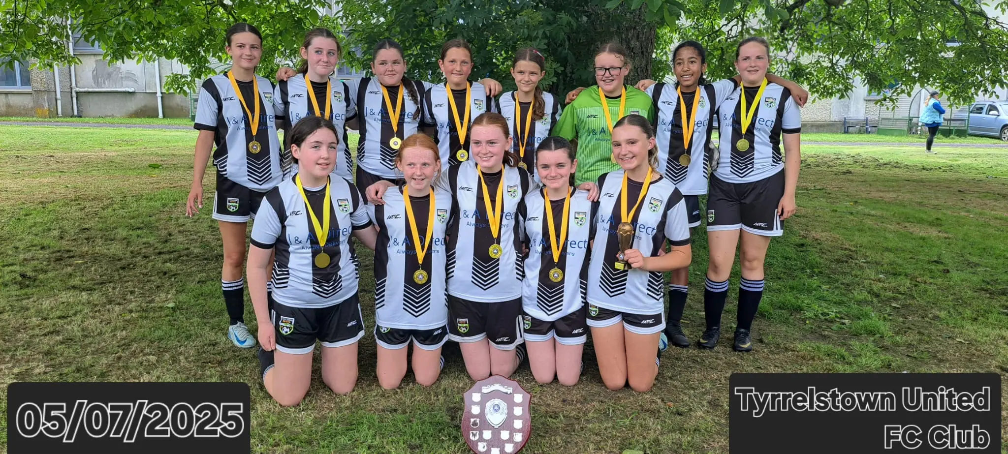 Tyrrelstown United FC girls team celebrating a win